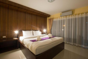 Bees Smile Hotel